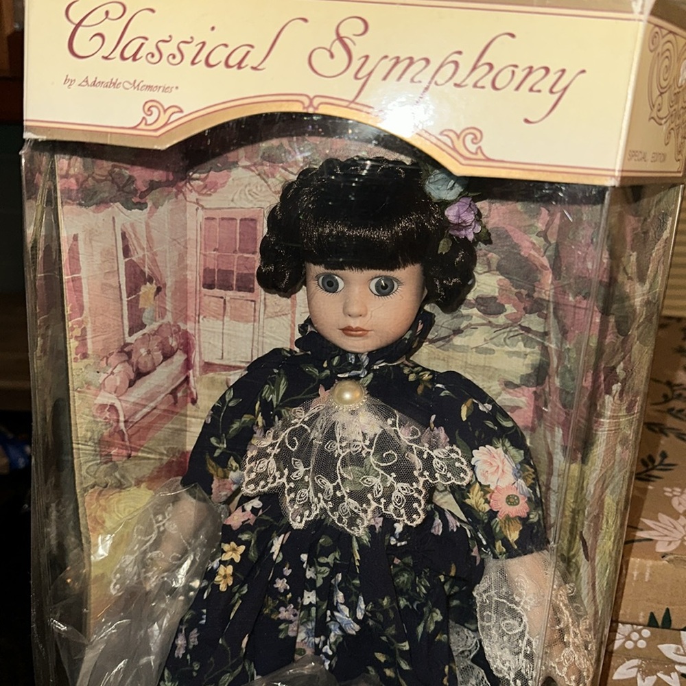 *New Vintage Porcelain Doll 1992 Classical Symphony Collection. Special Edition View 3